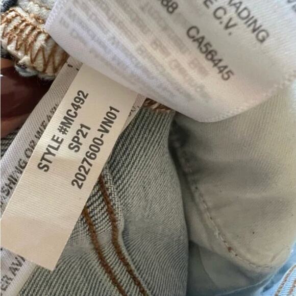 Madewell The Perfect Vintage Jean in Coffey Wash: Worn-In Edition - Picture 8 of 10